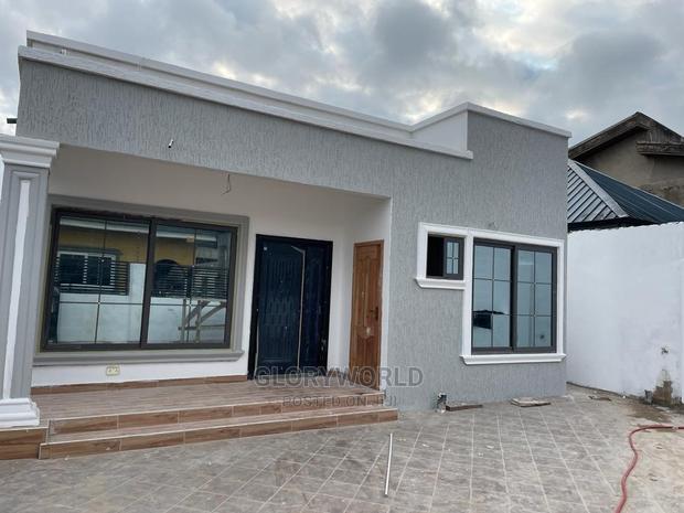 3bdrm House in Spintex for sale · Photo 3