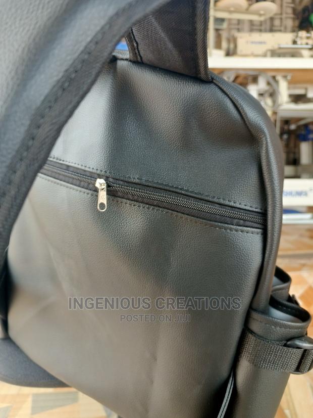 Quality Leather Backpack · Photo 2