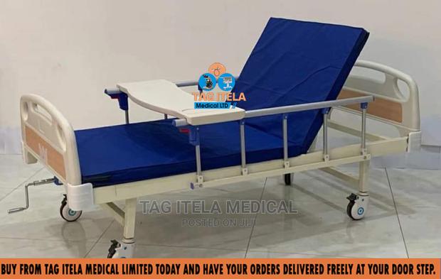 Hospital Bed (One Crack Complete) · Photo 1