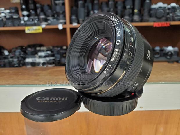 Canon EF 50mm F/1.4 USM Lens · Photo 1