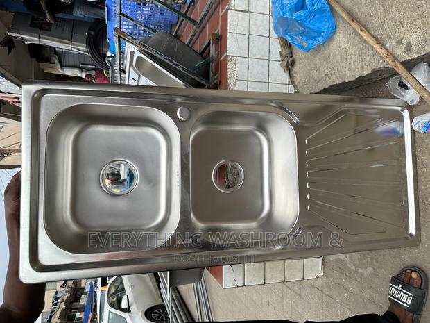 Double Bowl Sink With Accessories · Photo 3