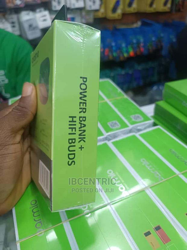 Oraimo Wireless Earbuds With Power Bank · Photo 4