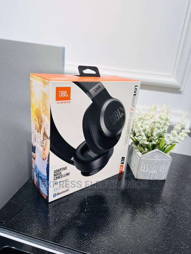 Ultimate Streaming Headphones JBL Live 660 · Photo 1