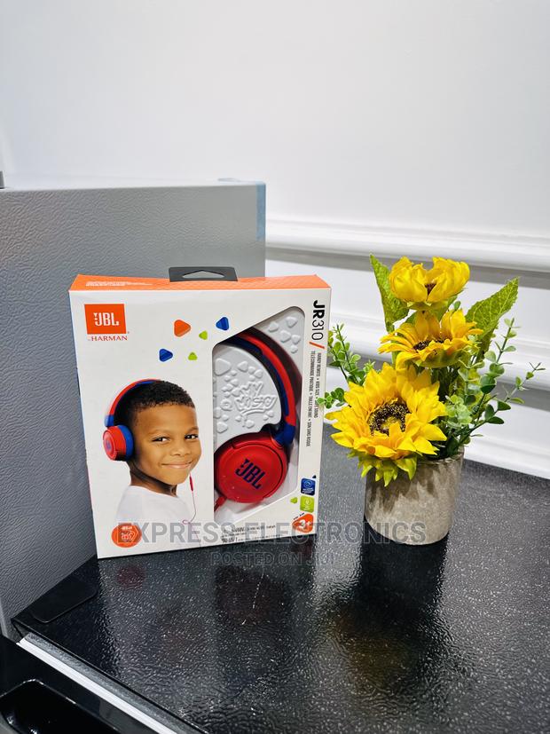 Ultimate Streaming JBL JR 310 Headphones · Photo 1