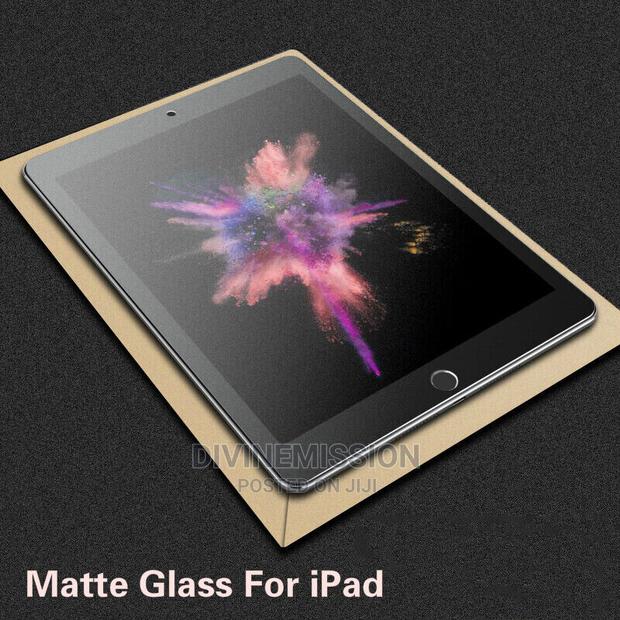 iPad 10.5 Glass Protector · Photo 1