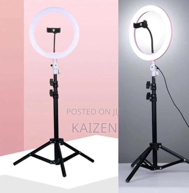 12 Inch Ring Light · Photo 1