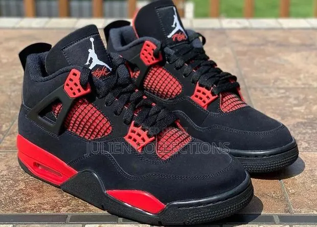 Jordan 4 Retro · Photo 1