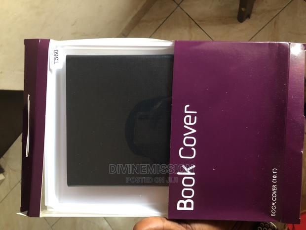 Samsung Tab. T560 Leather Case · Photo 2