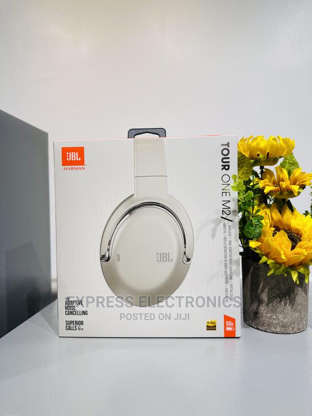 Call and Order for JBL Tour One M2 Headphones · Photo 1