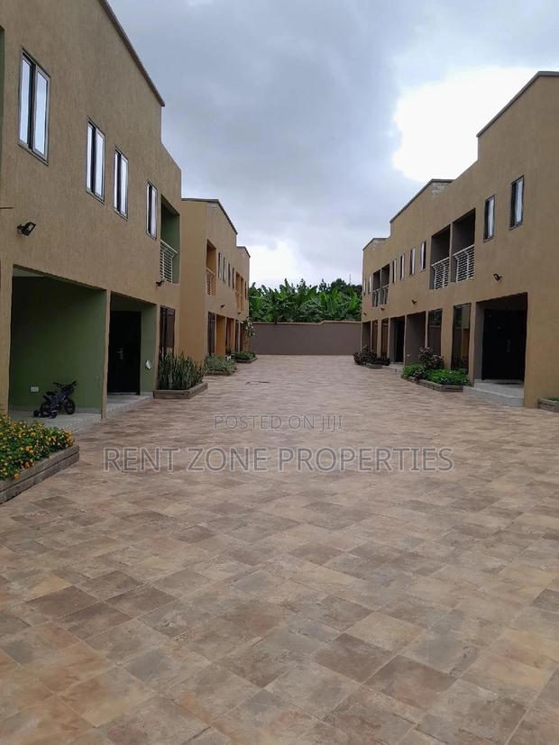 Furnished Executive 2 Bedrooms Apartment for Rent at Asofan · Photo 4