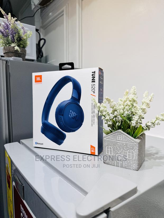 Amazing Deal on Headphones JBL Tune 520 · Photo 1