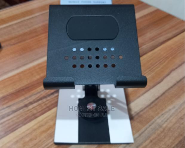 360 Rotational Phone and Tablet Stand · Photo 1
