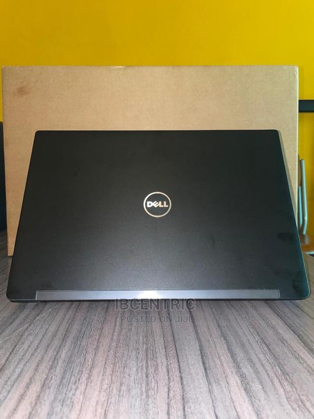 New Laptop Dell Latitude 7300 8GB Intel Core I7 SSD 256GB · Photo 1