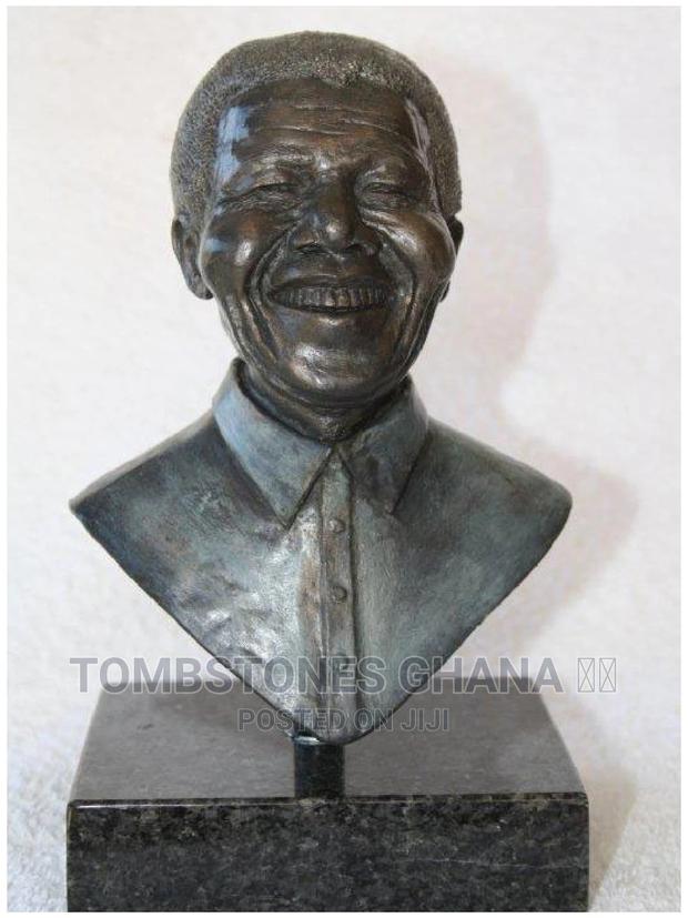 Bust for Tombstone · Photo 1