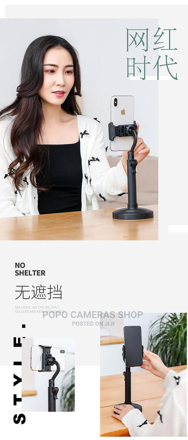 Table Stand Phone Holder · Photo 4