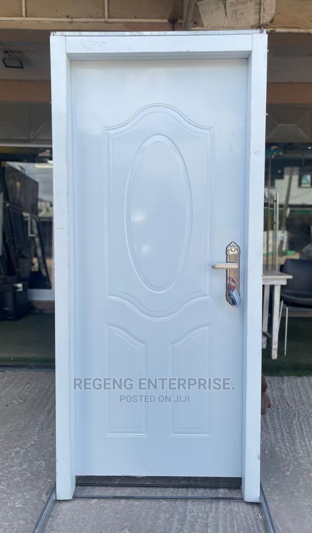 Wood Door With Keys · Photo 1