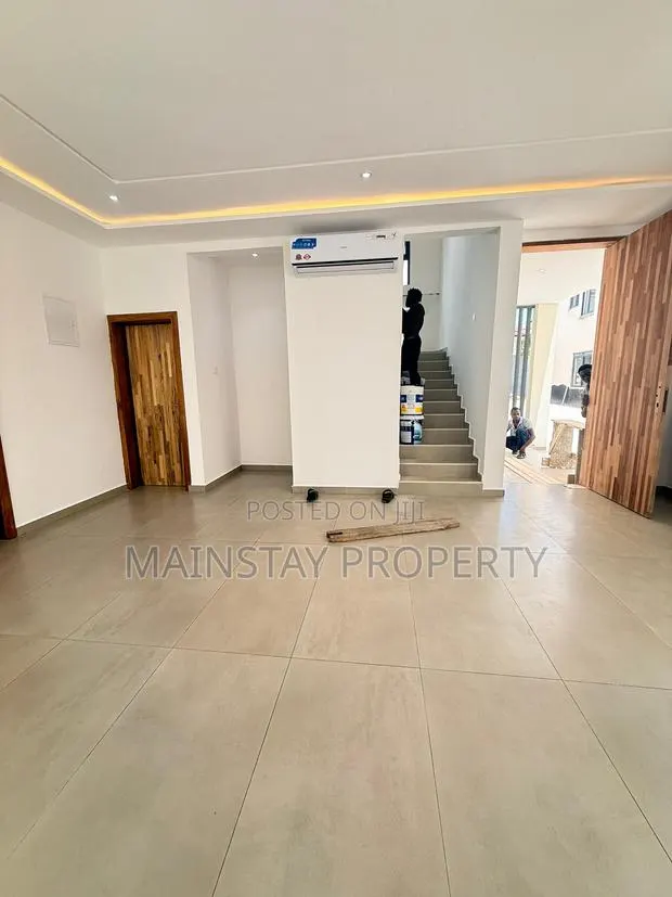 4bdrm Townhouse/Terrace in Mainstay Estates, East Legon for sale · Photo 1