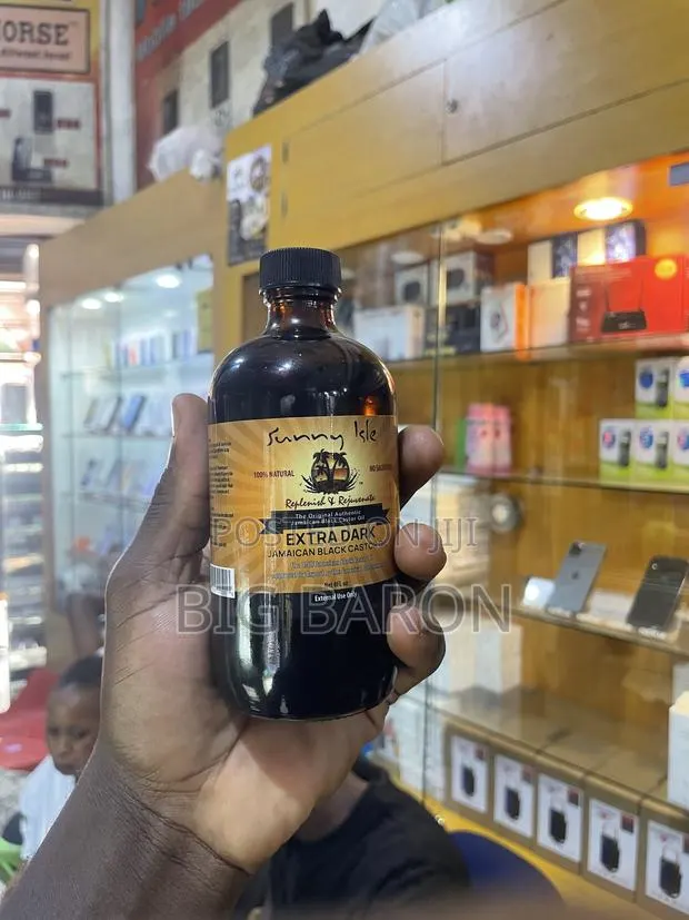 Isle Extra Dark Castor Oil · Photo 1