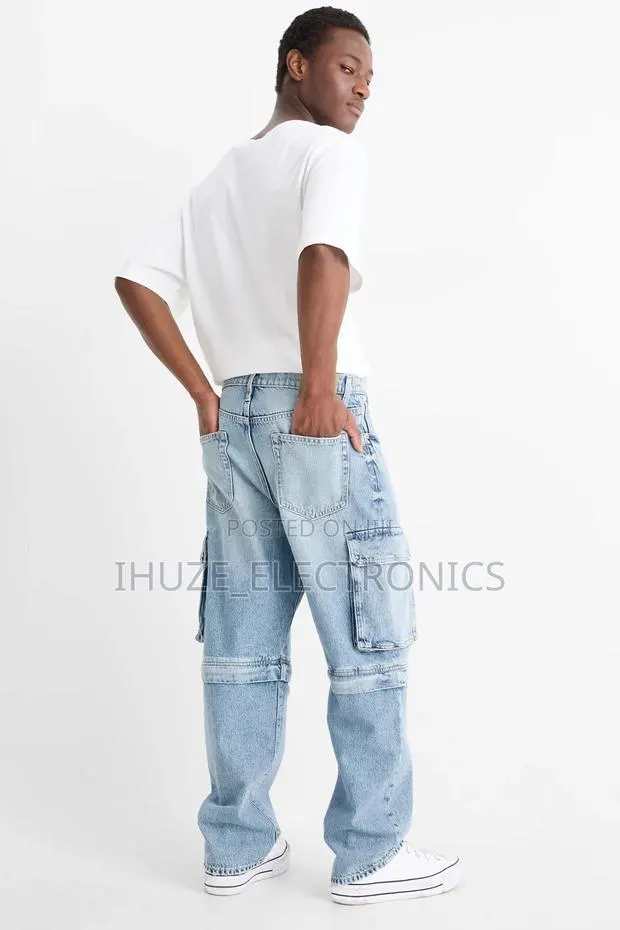 Denim Cargo Jeans From Us (Waist 30/Length 32) · Photo 1