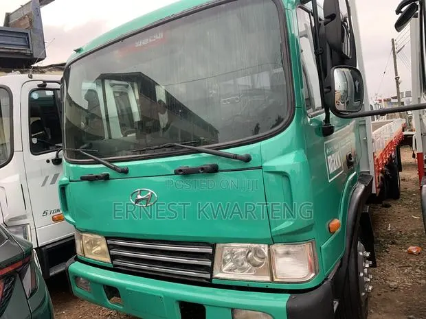 Hyundai 5 Tonnes · Photo 1