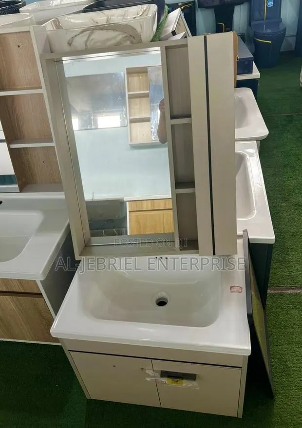 Cabinet Wash Hand Basin · Photo 1