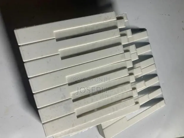Keyboard Piano Keys Replacement · Photo 1