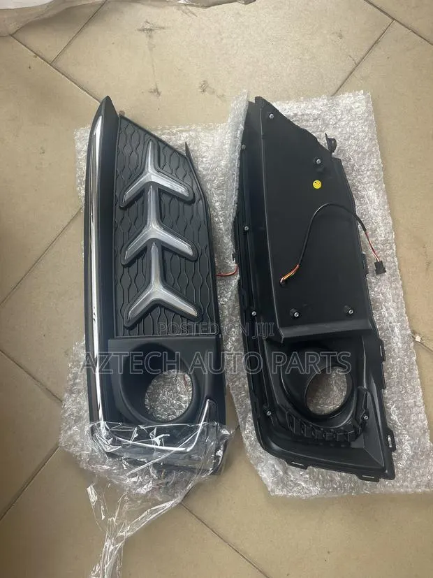 Honda Civic 2019 2020 Fog Light Covers (LED) · Photo 1