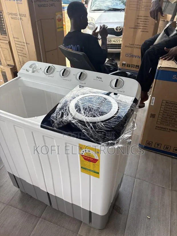 A Shower Rinse TCL 10.5kg Twin Tub Washing Machine · Photo 1