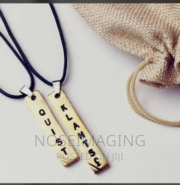Customized Necklace · Photo 1