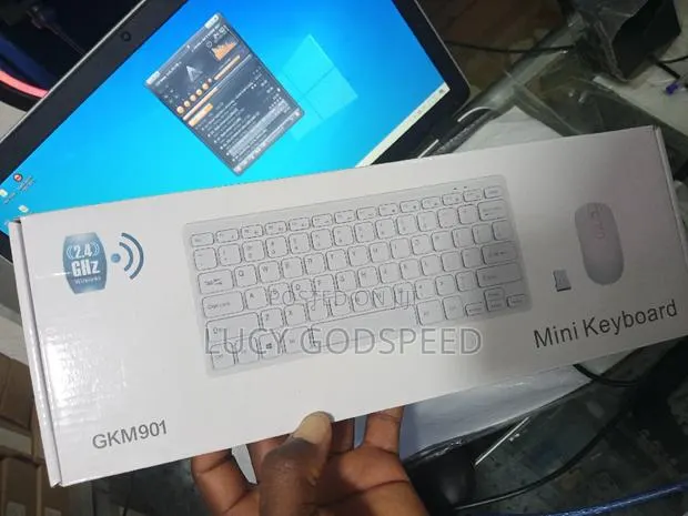 Wireless Keyboard and Mouse Combo · Photo 1