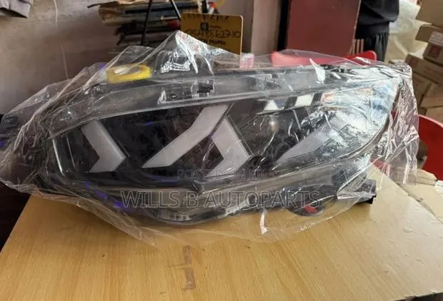 Honda Civic 2016-2021 · Photo 1