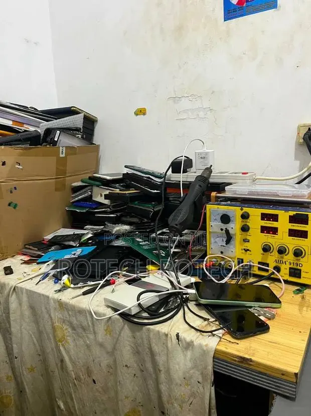 ROTECH - Phones Repair · Photo 2