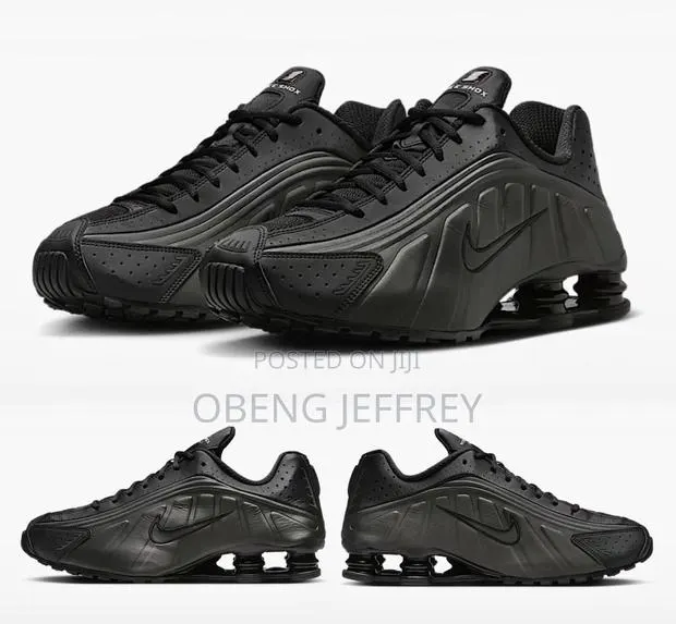 Original Nike Shox R4 Triple Black · Photo 1