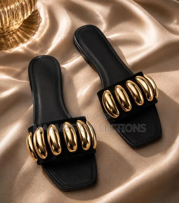 Designer Women’S Suede Mule Slippers / Sandals · Photo 1