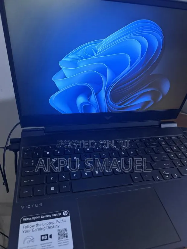 Laptop HP Victus 15 16GB AMD Ryzen 5 SSD 512GB · Photo 3