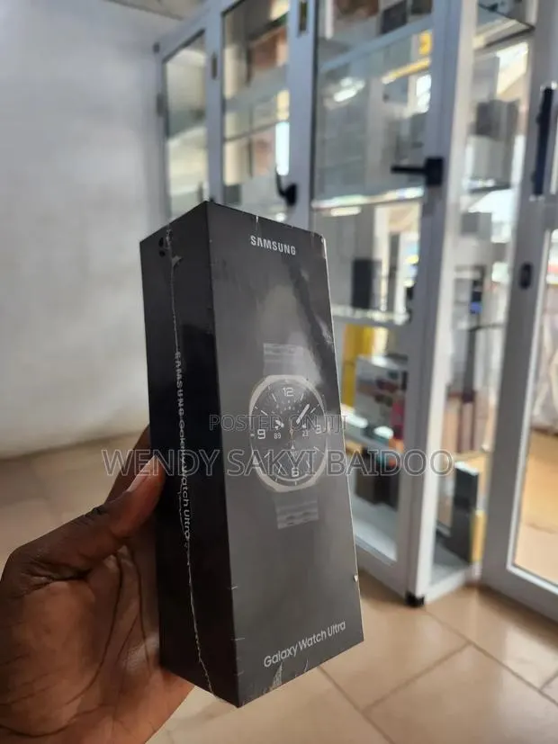 Samsung Galaxy Watch Ultra · Photo 1