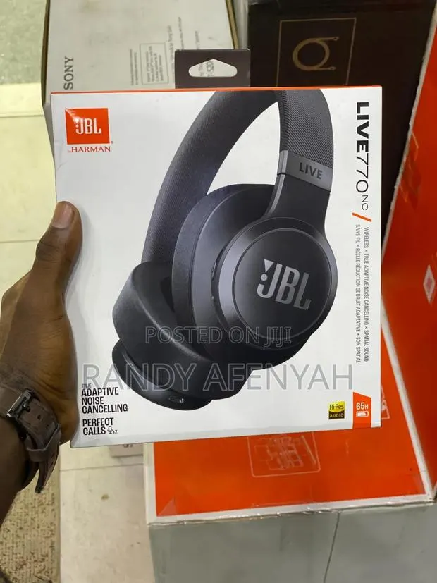 JBL Live 979 Anc Headset · Photo 1
