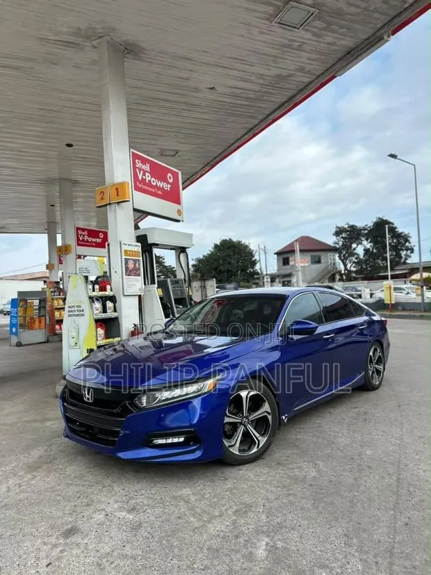 Honda Accord Touring 2018 Blue · Photo 1