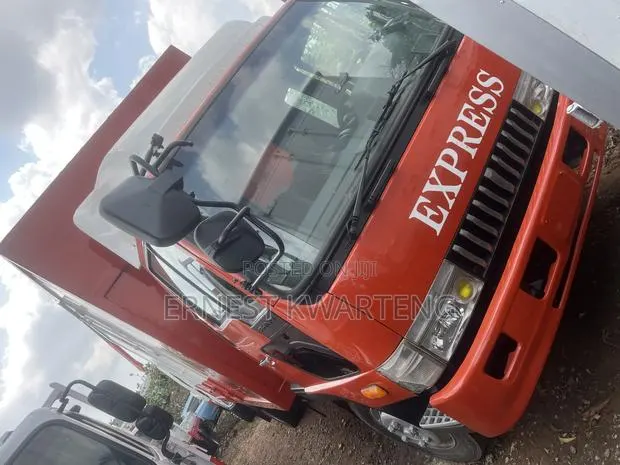 Container Truck · Photo 1