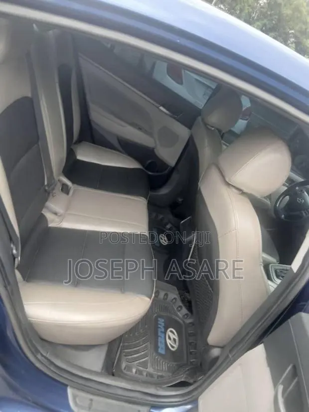Hyundai Elantra 2019 Blue · Photo 1