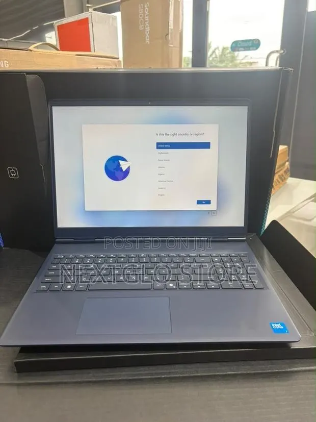 Laptop Alienware 16 Aurora 32GB Intel Core 7 SSD 1T · Photo 1