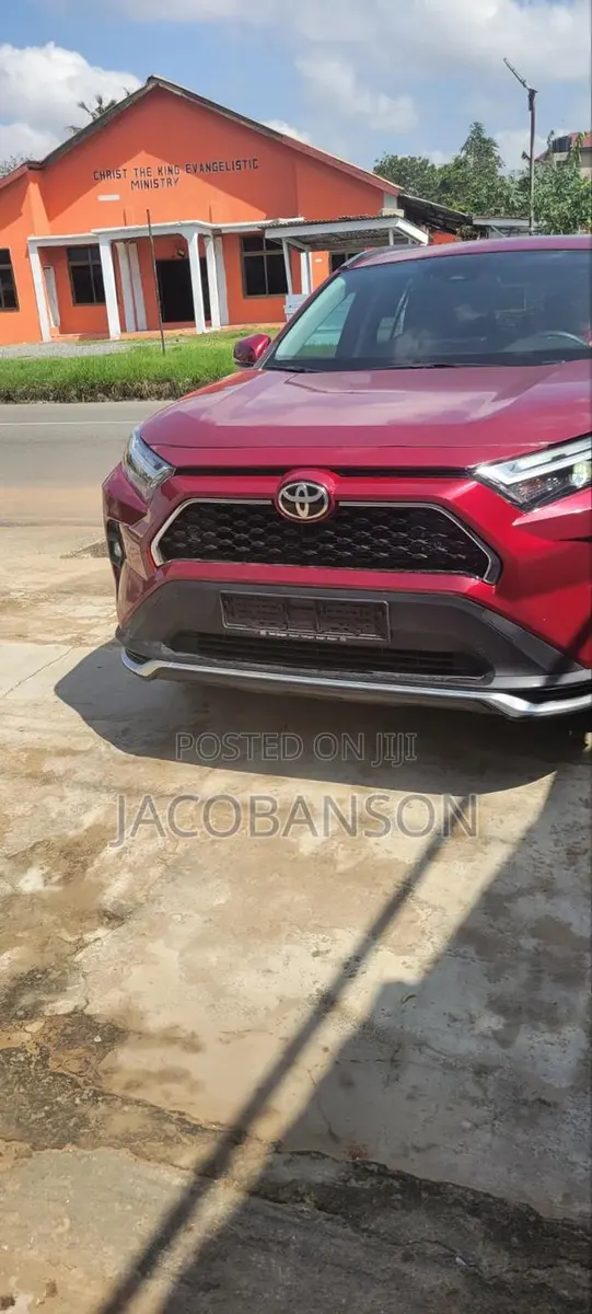 Toyota RAV4 2023 Red