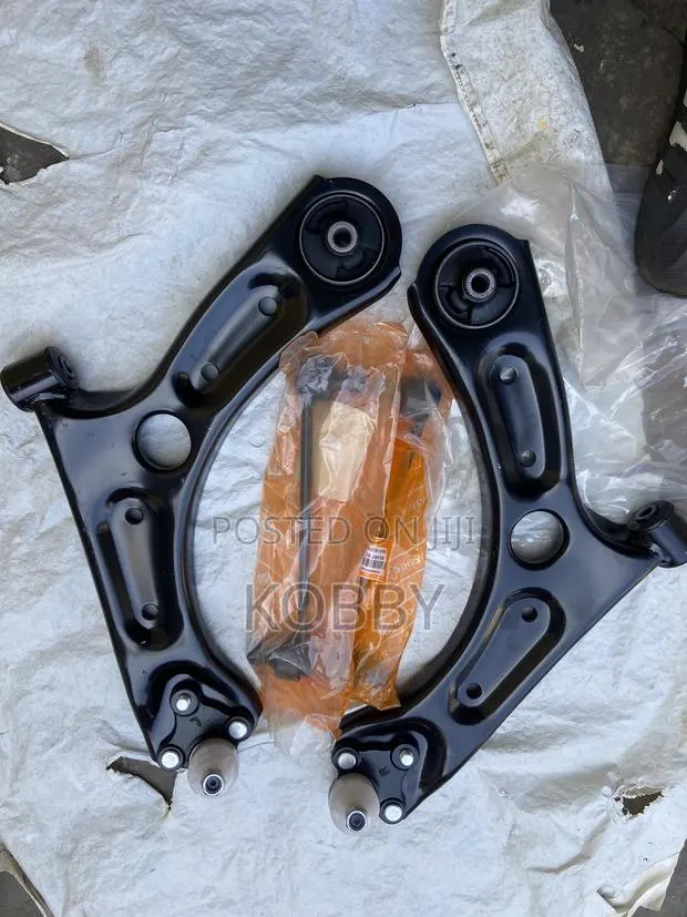 Hyundai Elantra 2016,2017,2018,2019,2020 Lower Arm Complete · Photo 1