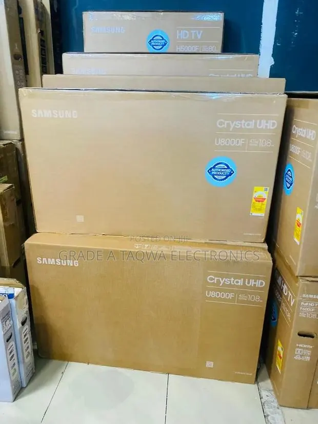 Samsung 43-Inch Crystal Uhd Smart TV · Photo 1