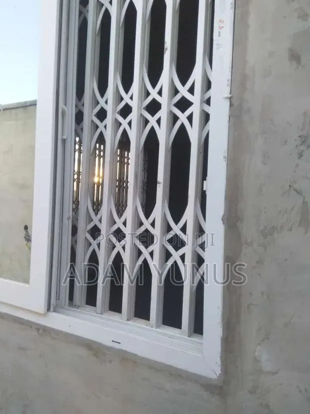 Burglary Proof · Photo 1