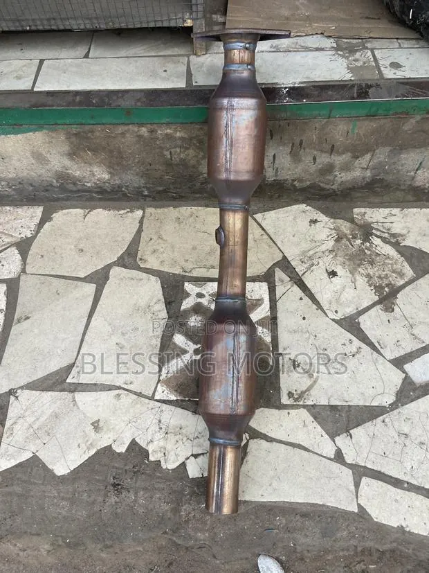 Yaris/Vitz Catalytic Converter · Photo 1