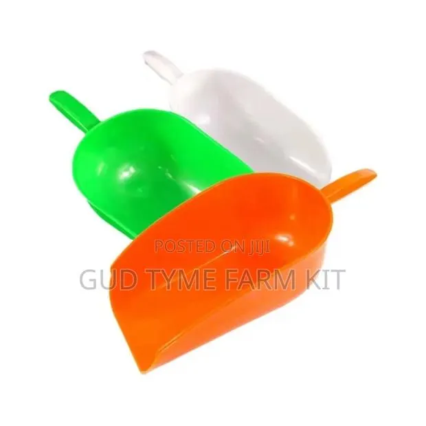 Plastic Scoop · Photo 1