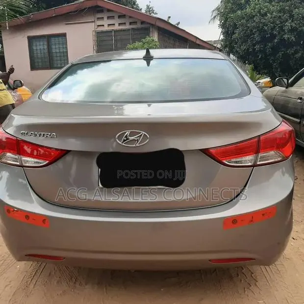 Hyundai Elantra GLS Automatic 2012 Gray · Photo 1