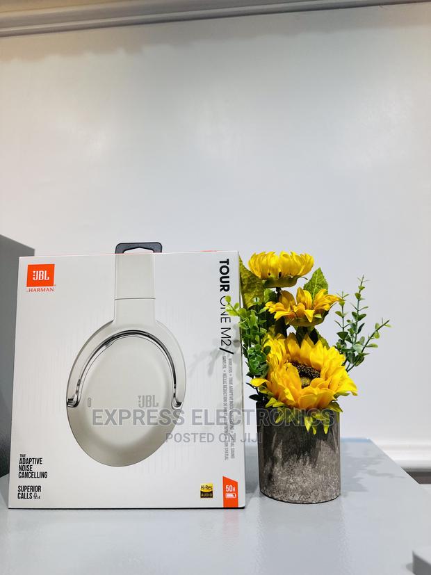 Enjoy With Bluetooth JBL Tour One M2 Headphones · Photo 1