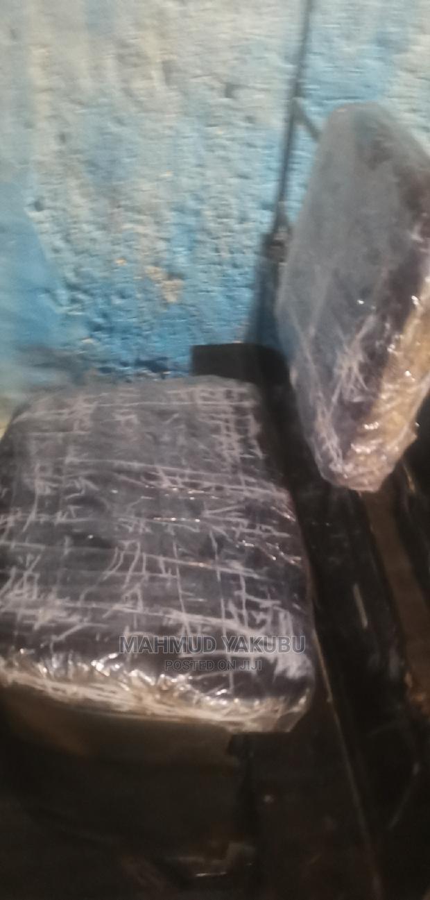 Bajaj RE 2021 Black · Photo 7